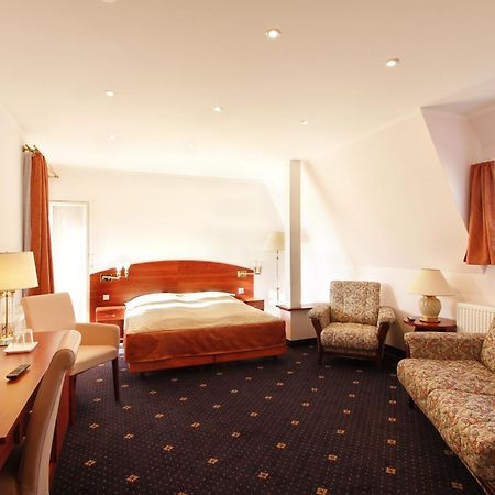 Hotel Preuss Im Dammtorpalais Hamburg Bagian luar foto