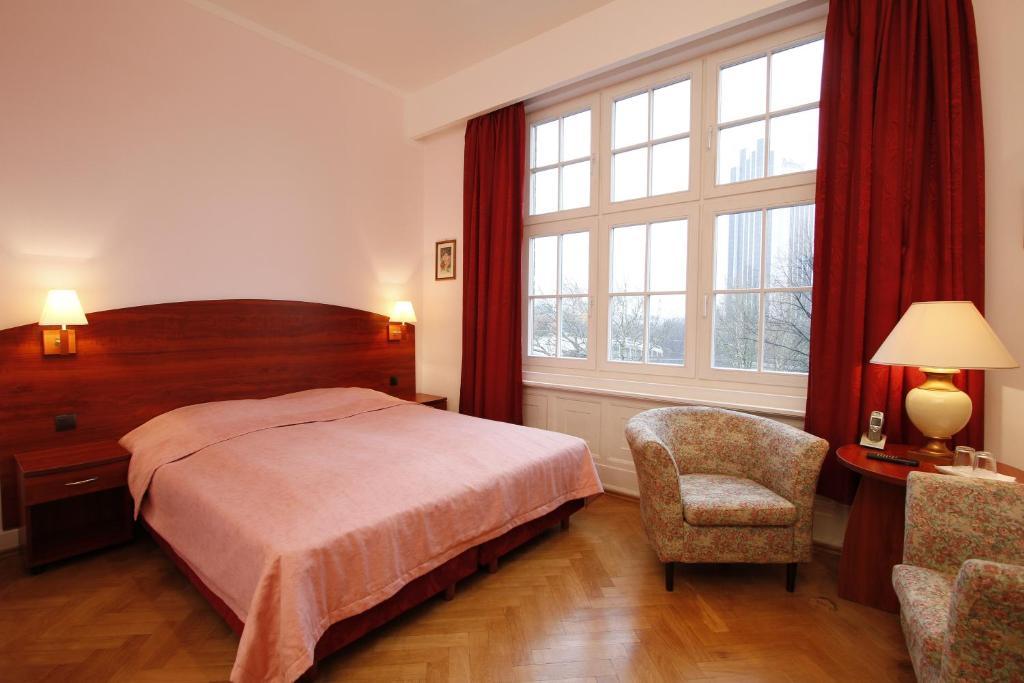 Hotel Preuss Im Dammtorpalais Hamburg Ruang foto