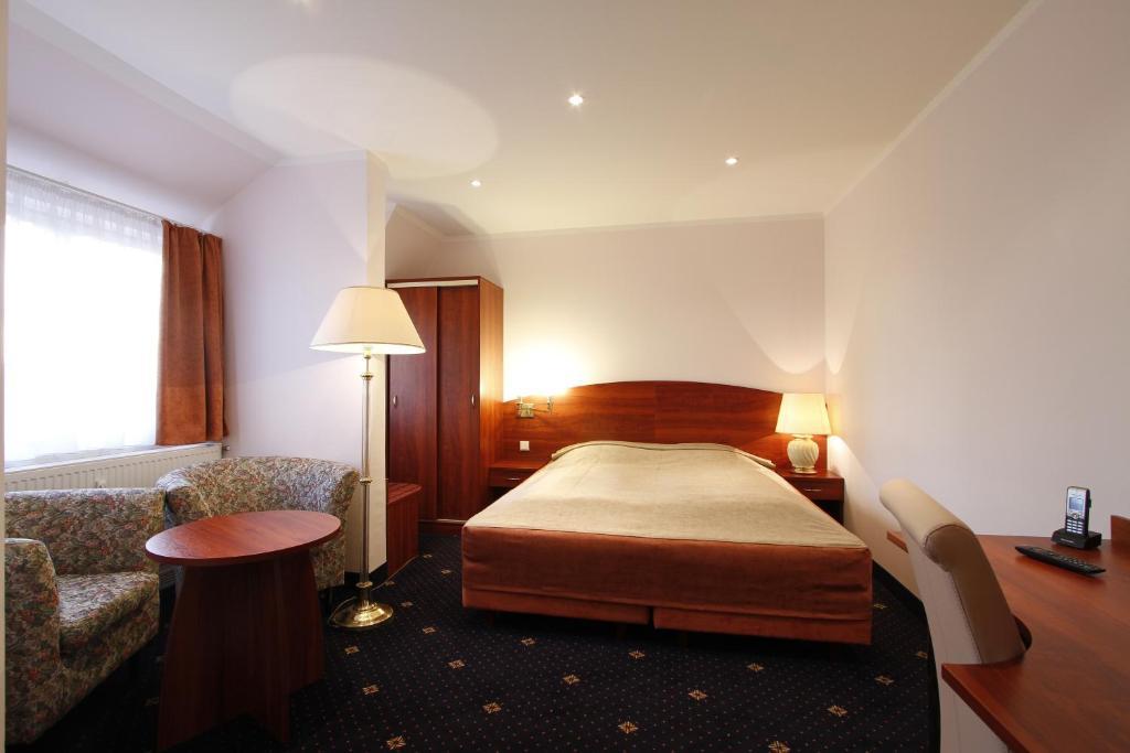 Hotel Preuss Im Dammtorpalais Hamburg Ruang foto